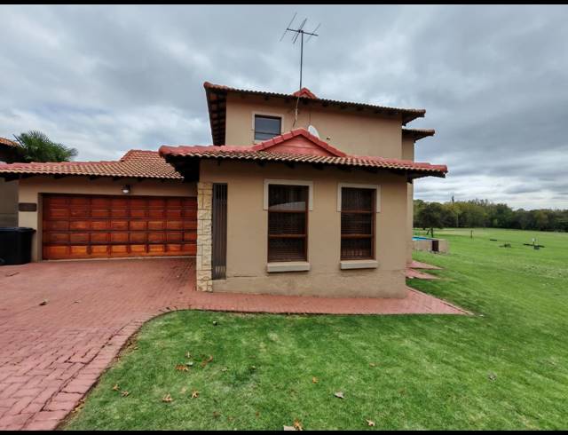 4 BEDROOM HOUSE FOR SALE IN RISIVILLE